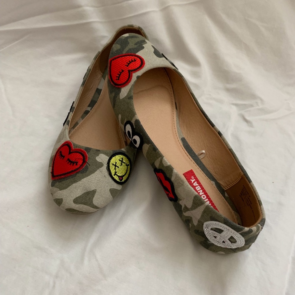 UNIONBAY CAMOUFLAGE  FLATS  SliP ON